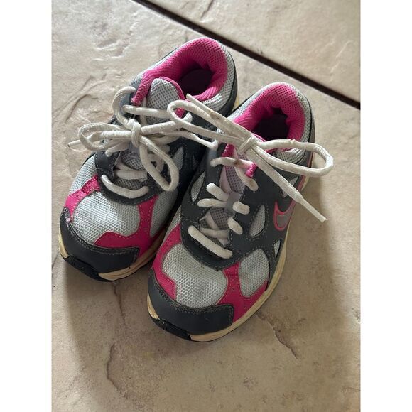 Nike Kids' Sneakers‎ Gray Pink Athletic Shoes Comfortable Sporty Casual - Picture 1 of 4